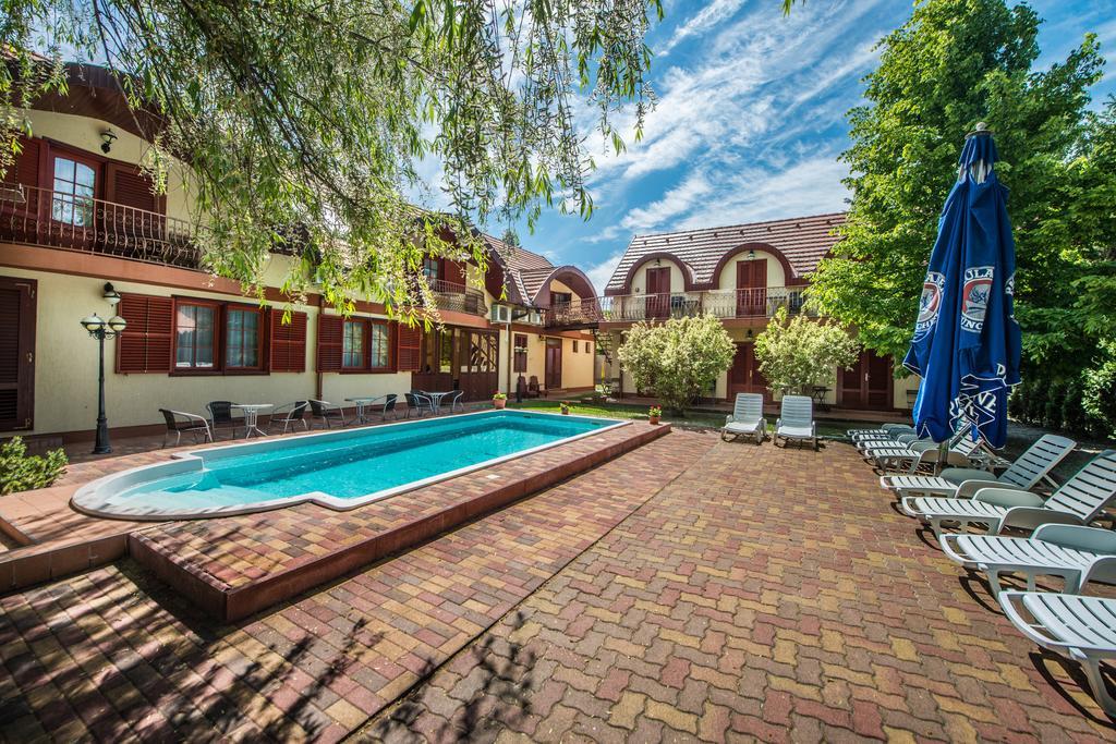 Marina Panzio Otel Siofok Dış mekan fotoğraf